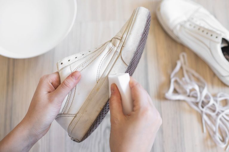 Read more about the article How to Clean White Vans